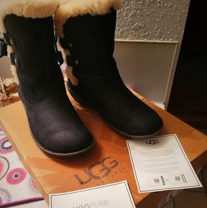 UGG Australia Acadia boots